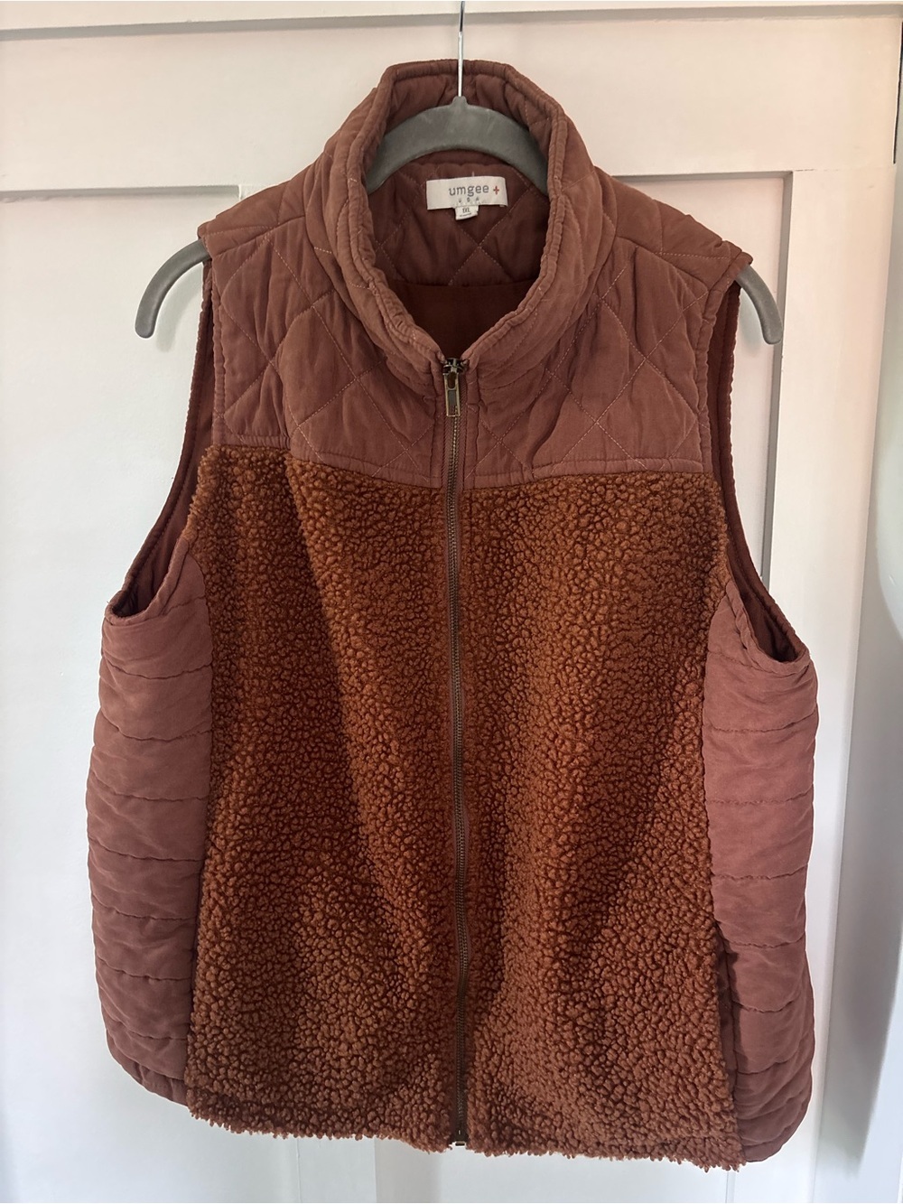 Umgee Two-Tone Rust Sherpa & Quilted Zip Vest